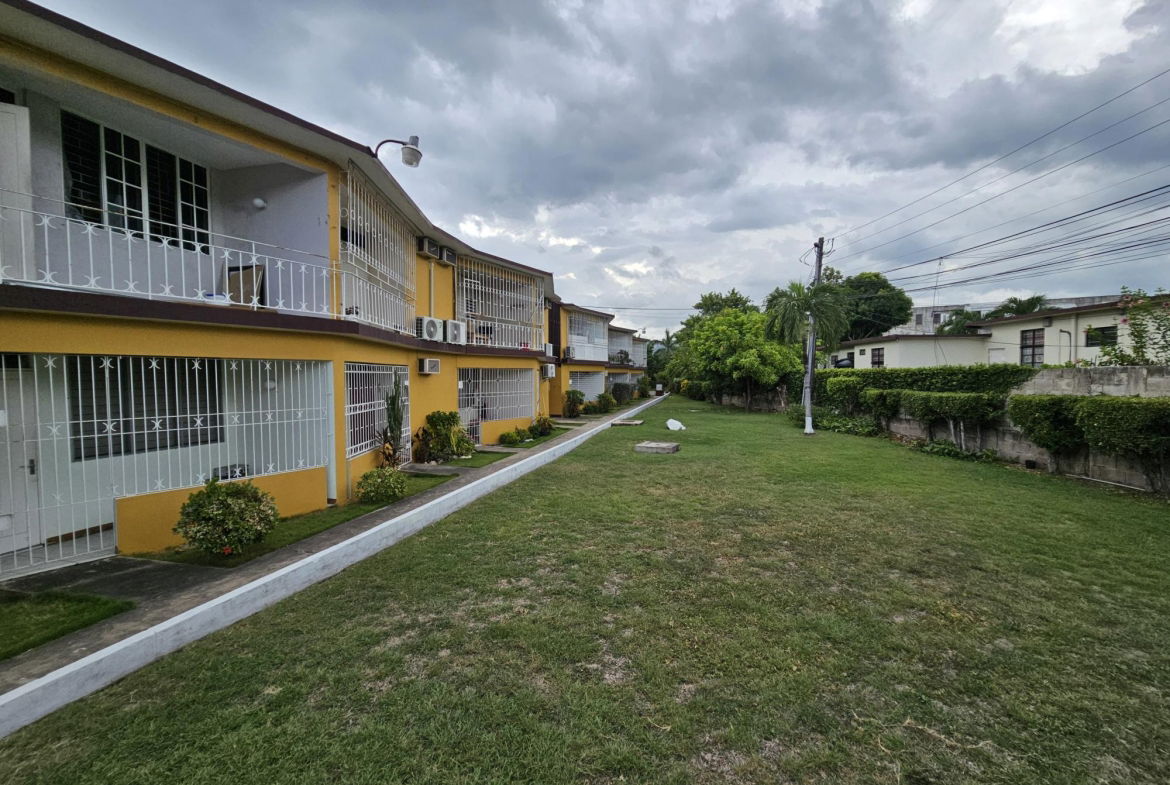 Ninth image of 24-121 1/2 Constant Spring Road in CONSTANT SPRING, St. Andrew, Jamaica - property is For Sale