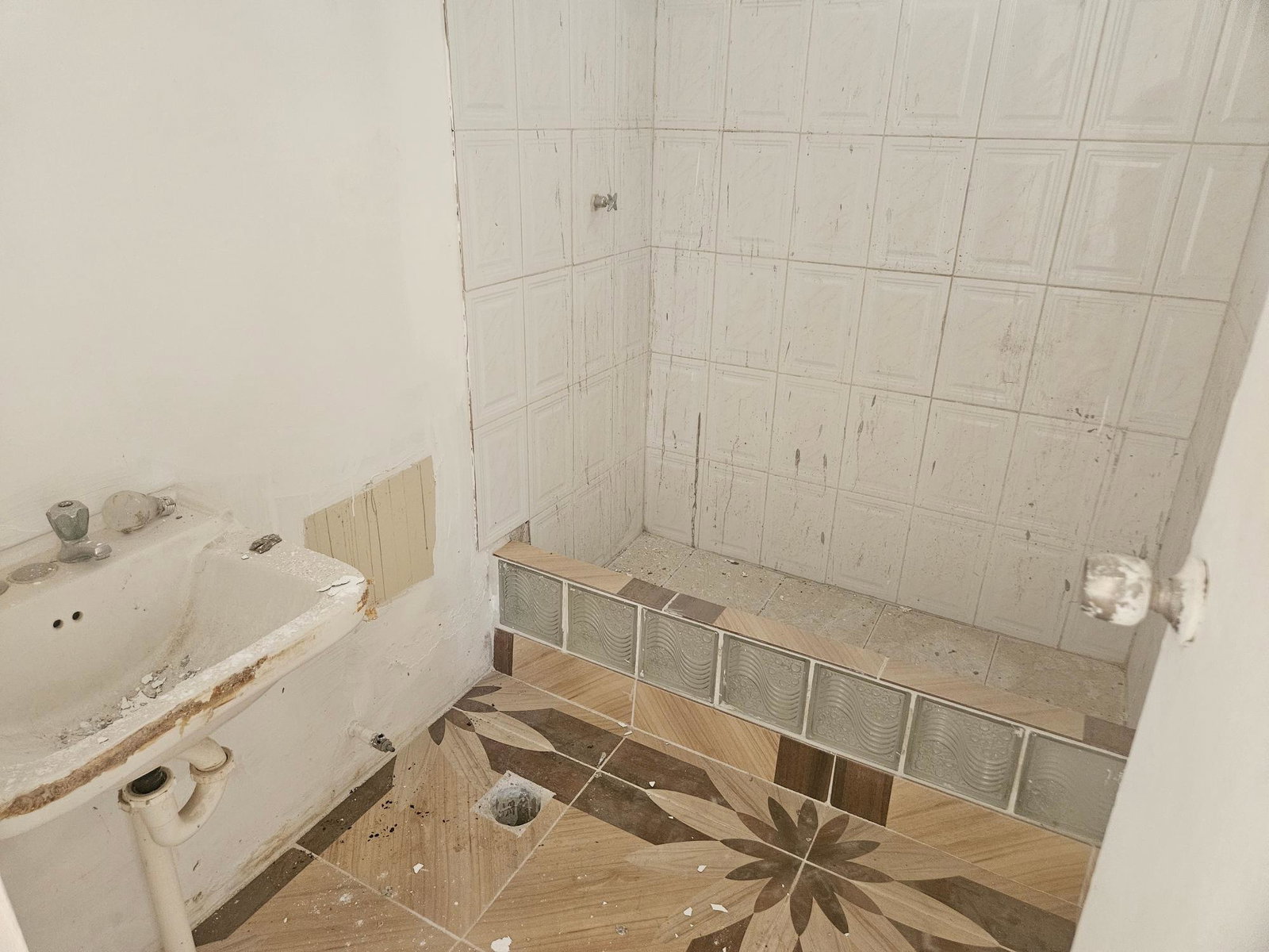 Seventh image of 693 Green Pond in Salt Spring, St. James, Jamaica - property is For Sale