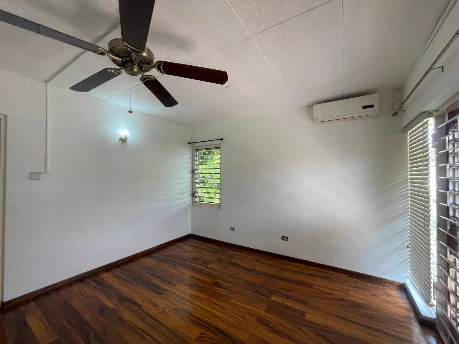 Charming-Townhome-for-Rent-in-St.-Andrew-Jamaica Eighteenth image of Hillman Road in Kingston 8, St. Andrew, Jamaica - property is For Rent