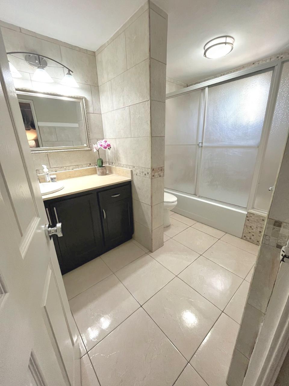 Thirteenth image of Davis Ave in Montego Heights, St. James, Jamaica - property is For Rent