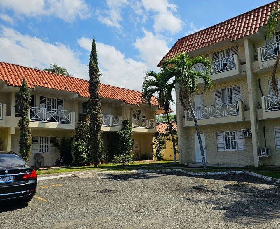 Second image of 4-2 Devon Road in Kingston 10, St. Andrew, Jamaica - property is For Sale