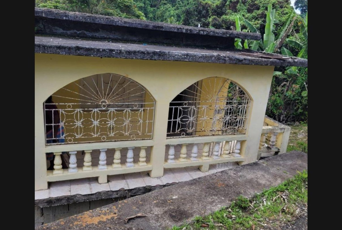 Eighth image of Brothers Retreat, 8702 in GARLANDS, St. James, Jamaica - property is For Sale