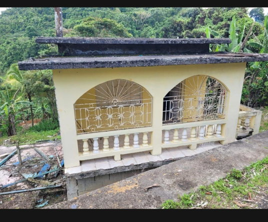 Ninth image of Brothers Retreat, 8702 in GARLANDS, St. James, Jamaica - property is For Sale
