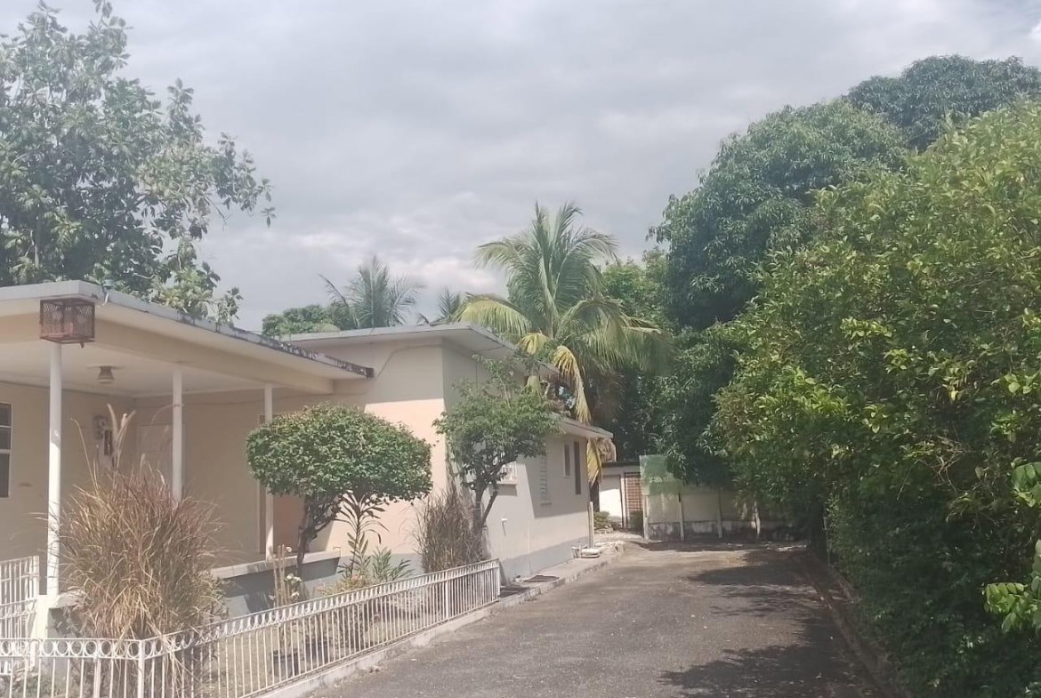 Thirteenth image of Shortwood Road Kingston in Kingston 6, St. Andrew, Jamaica - property is For Sale