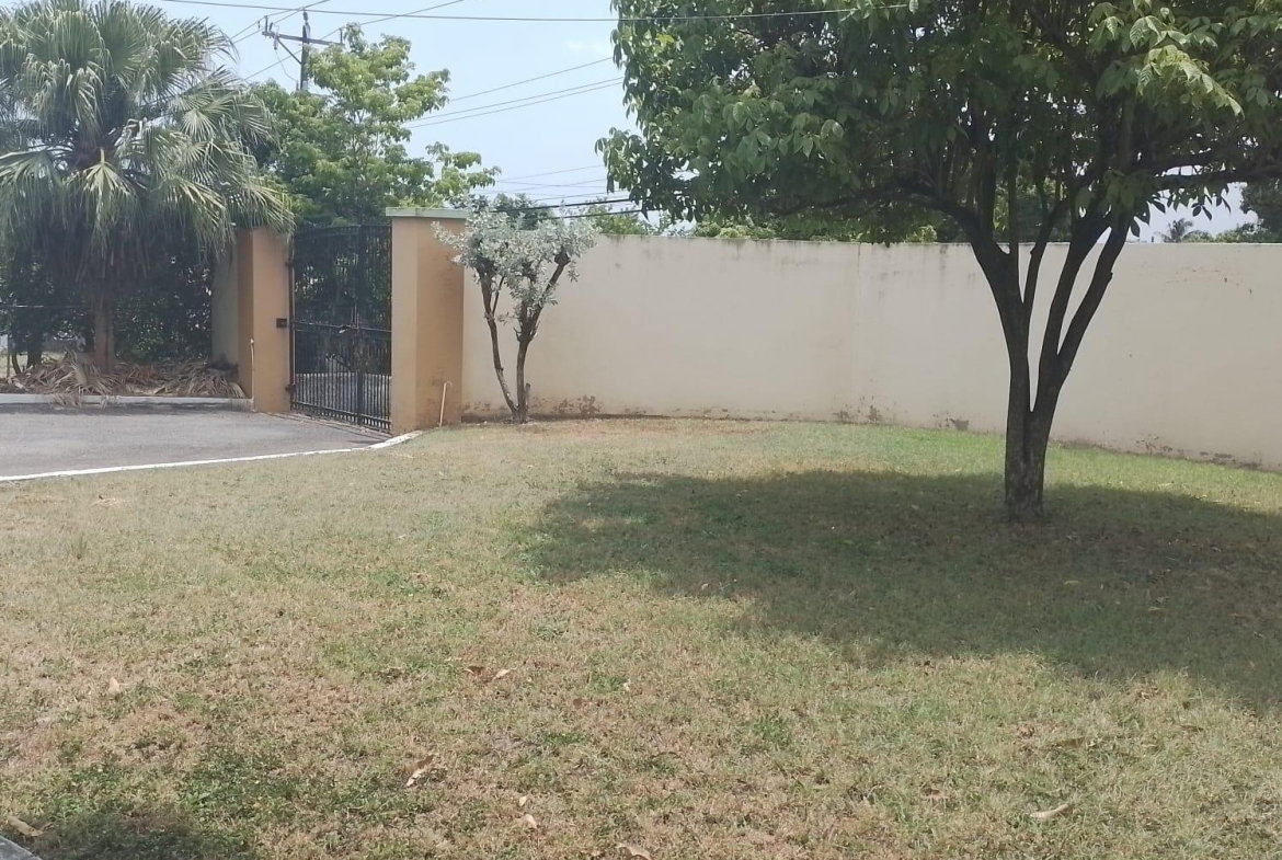 Seventeenth image of Shortwood Road Kingston in Kingston 6, St. Andrew, Jamaica - property is For Sale