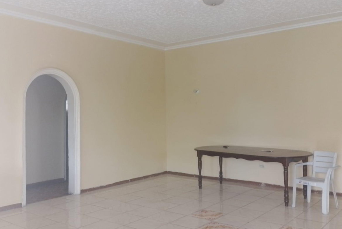Tenth image of Shortwood Road Kingston in Kingston 6, St. Andrew, Jamaica - property is For Sale