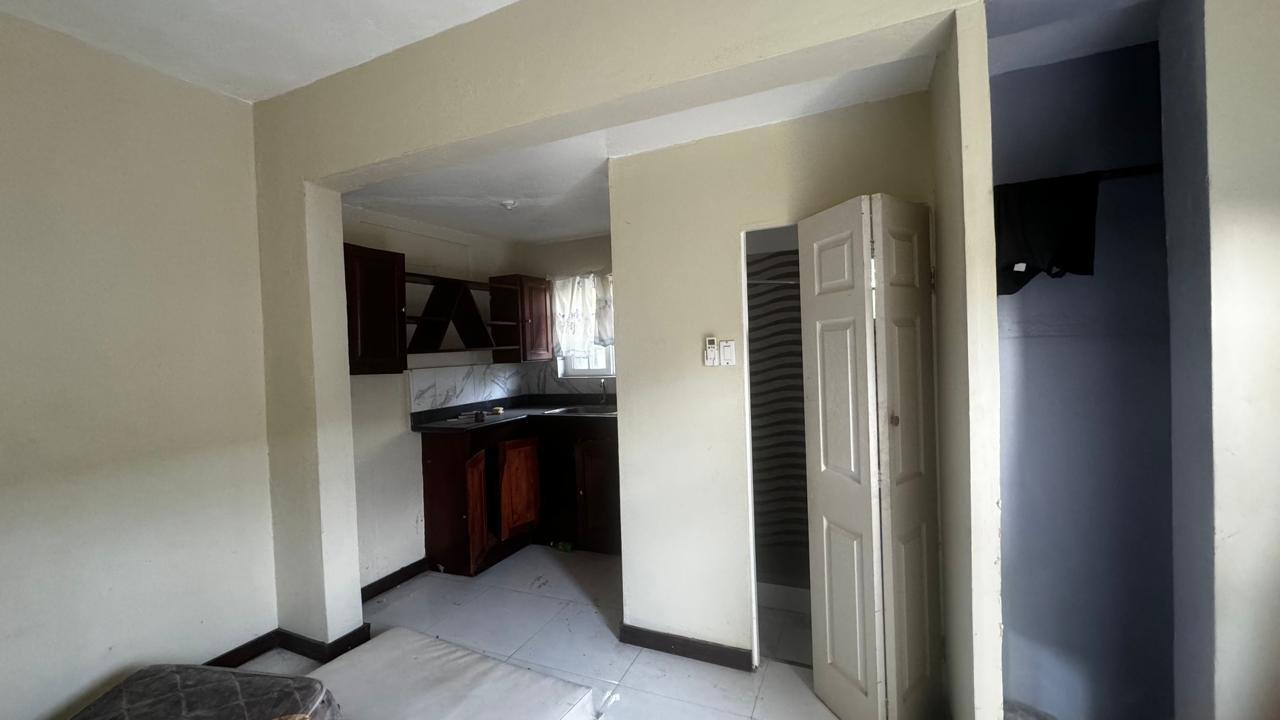 Third image of 1b Lindsay Crescent, Kingsto in Kingston 10, St. Andrew, Jamaica - property is For Rent