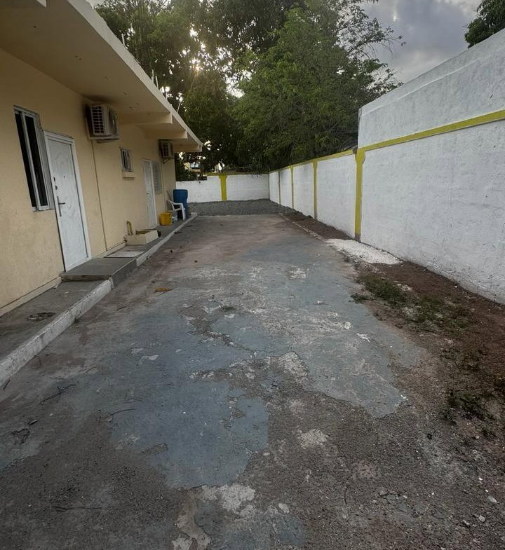 Fourth image of 1b Lindsay Crescent, Kingsto in Kingston 10, St. Andrew, Jamaica - property is For Rent