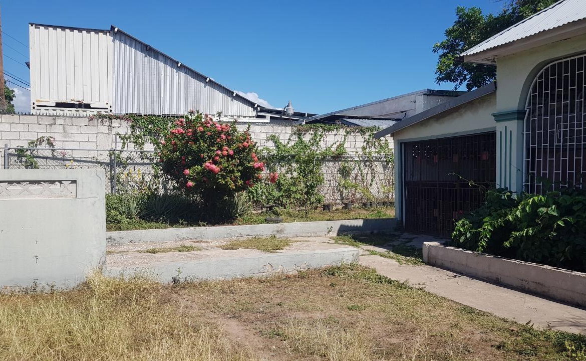 Seventh image of 7 West Ivy Green Crescent, Cross Roads, Kgn.5 in Kingston 5, St. Andrew, Jamaica - property is For Sale