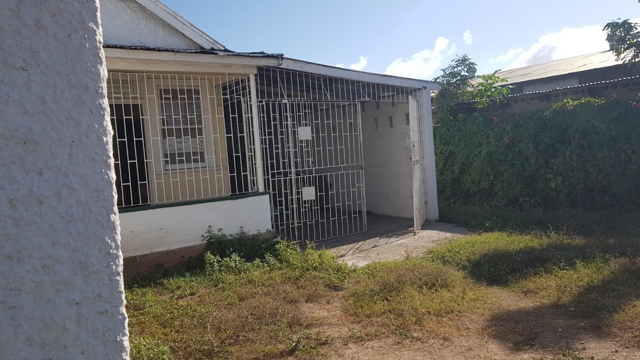Ninth image of 7 West Ivy Green Crescent, Cross Roads, Kgn.5 in Kingston 5, St. Andrew, Jamaica - property is For Sale