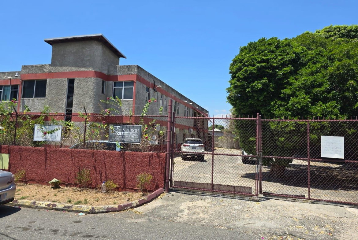 Second image of 15 Carlton Crescent, Kingsto in Kingston 10, St. Andrew, Jamaica - property is For Sale