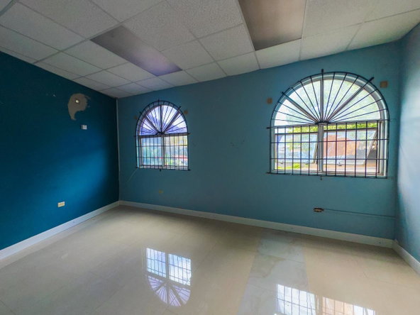 Ninth image of 17-105k Red Hills Road in Kingston 19, St. Andrew, Jamaica - property is For Rent