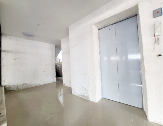 Sixth image of 212-11 1/2 Connolley Avenue in Kingston 4, Kingston, Jamaica - property is For Sale