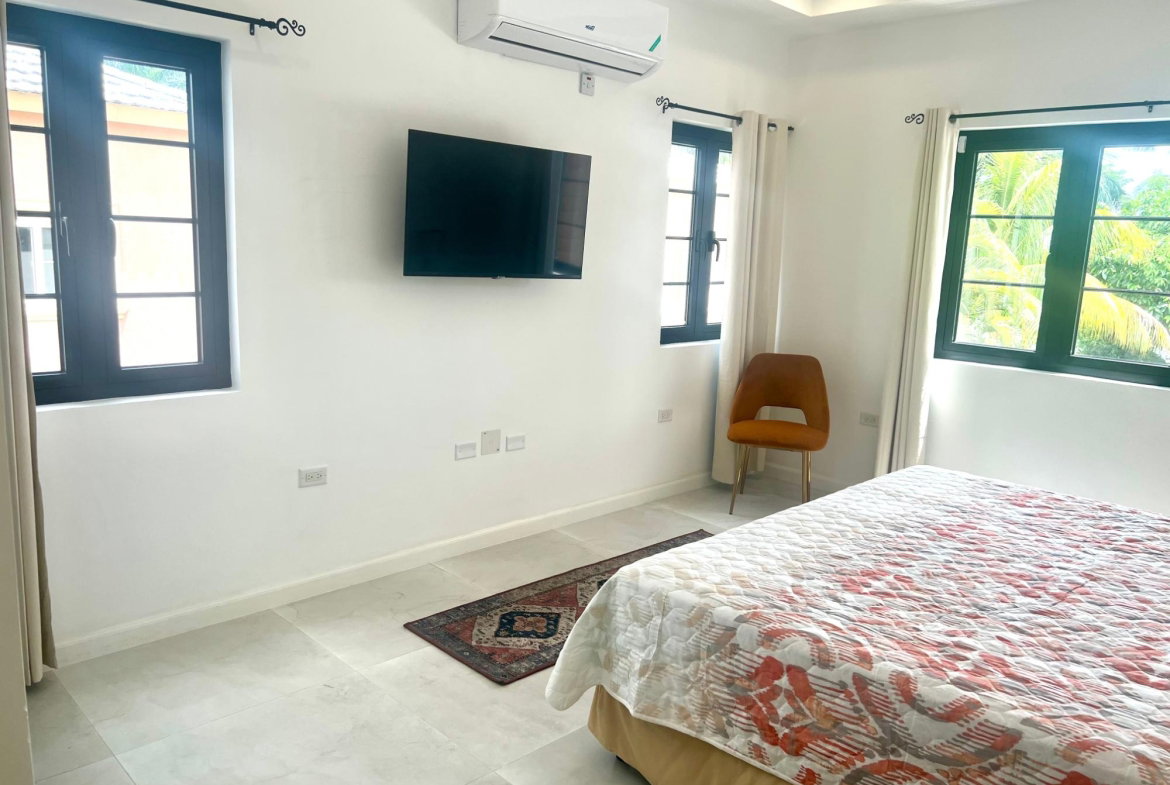 Fourteenth image of 4-83 Shortwood Road in Kingston 8, St. Andrew, Jamaica - property is For Rent