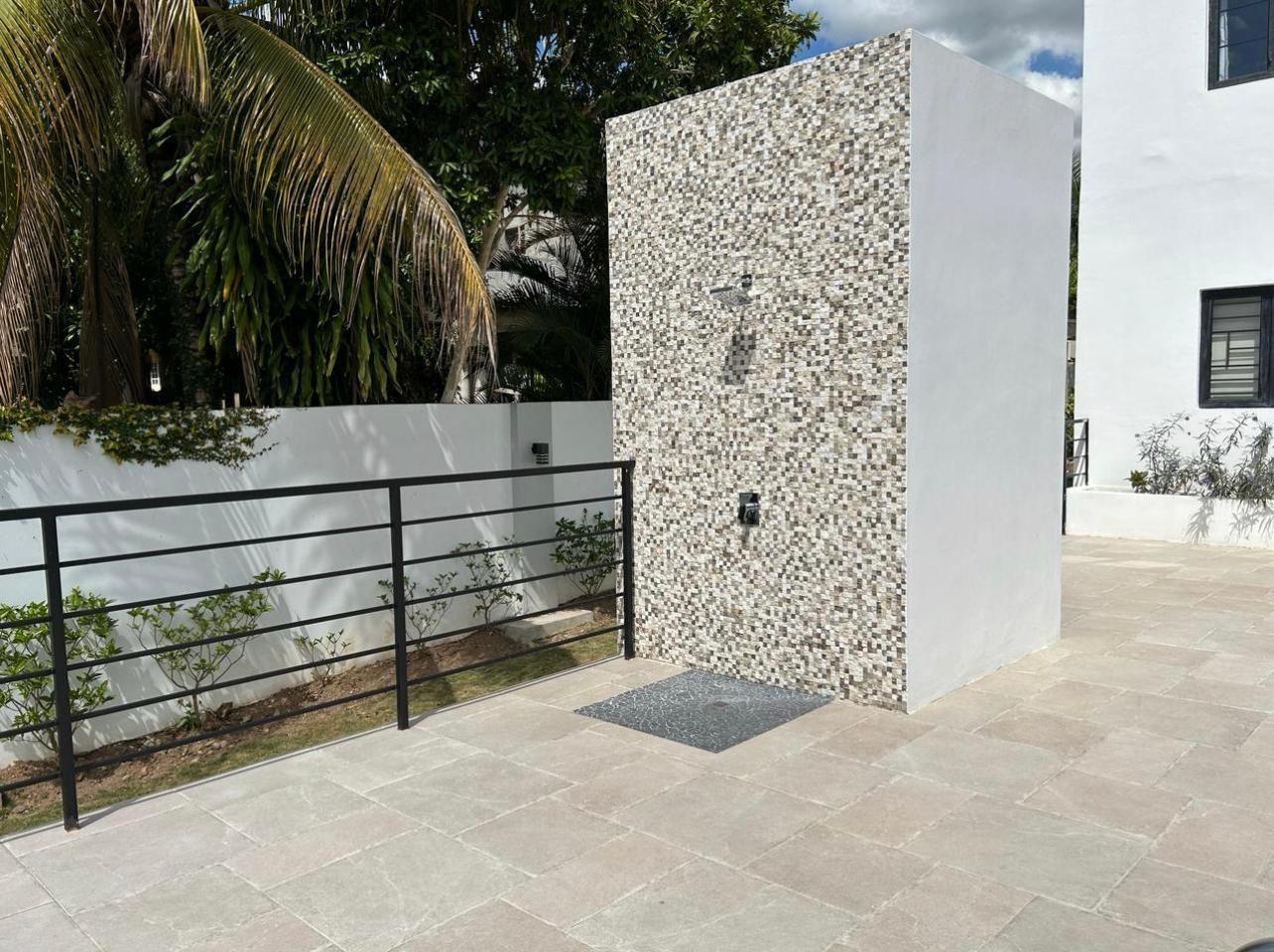 Twenty-Eighth image of 4-83 Shortwood Road in Kingston 8, St. Andrew, Jamaica - property is For Rent