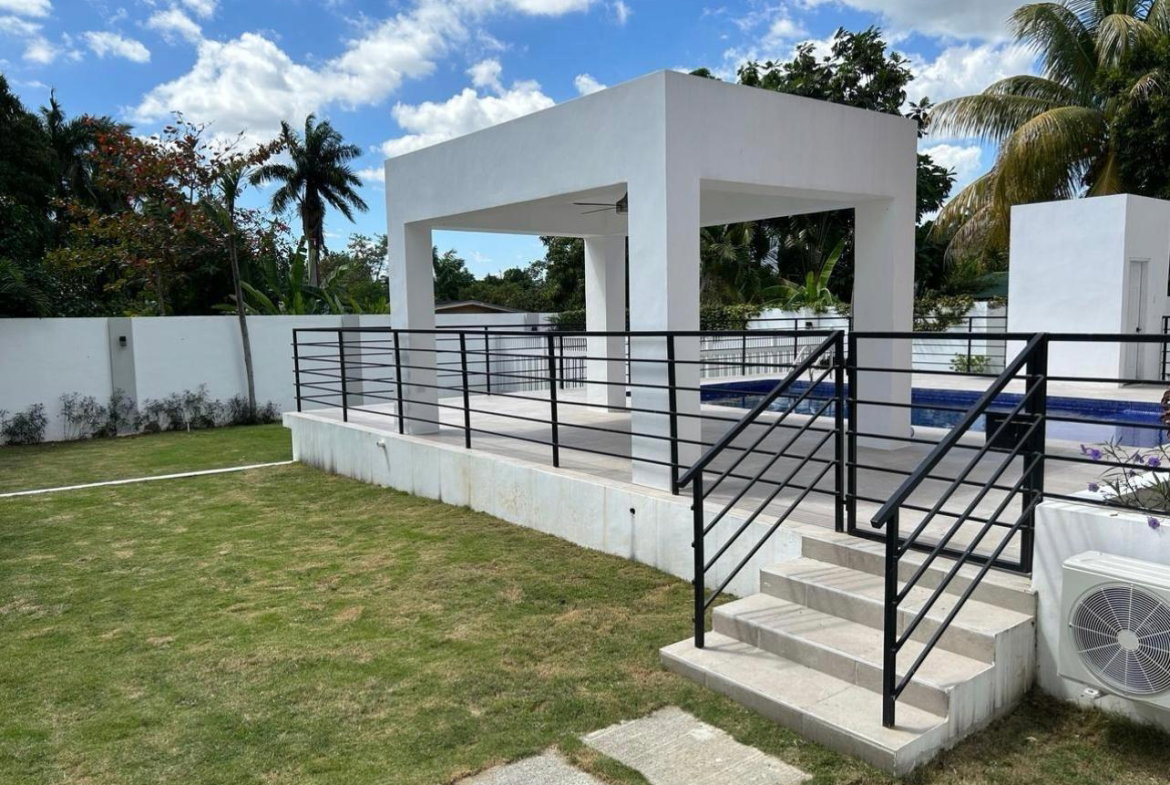 Thirtieth image of 4-83 Shortwood Road in Kingston 8, St. Andrew, Jamaica - property is For Rent