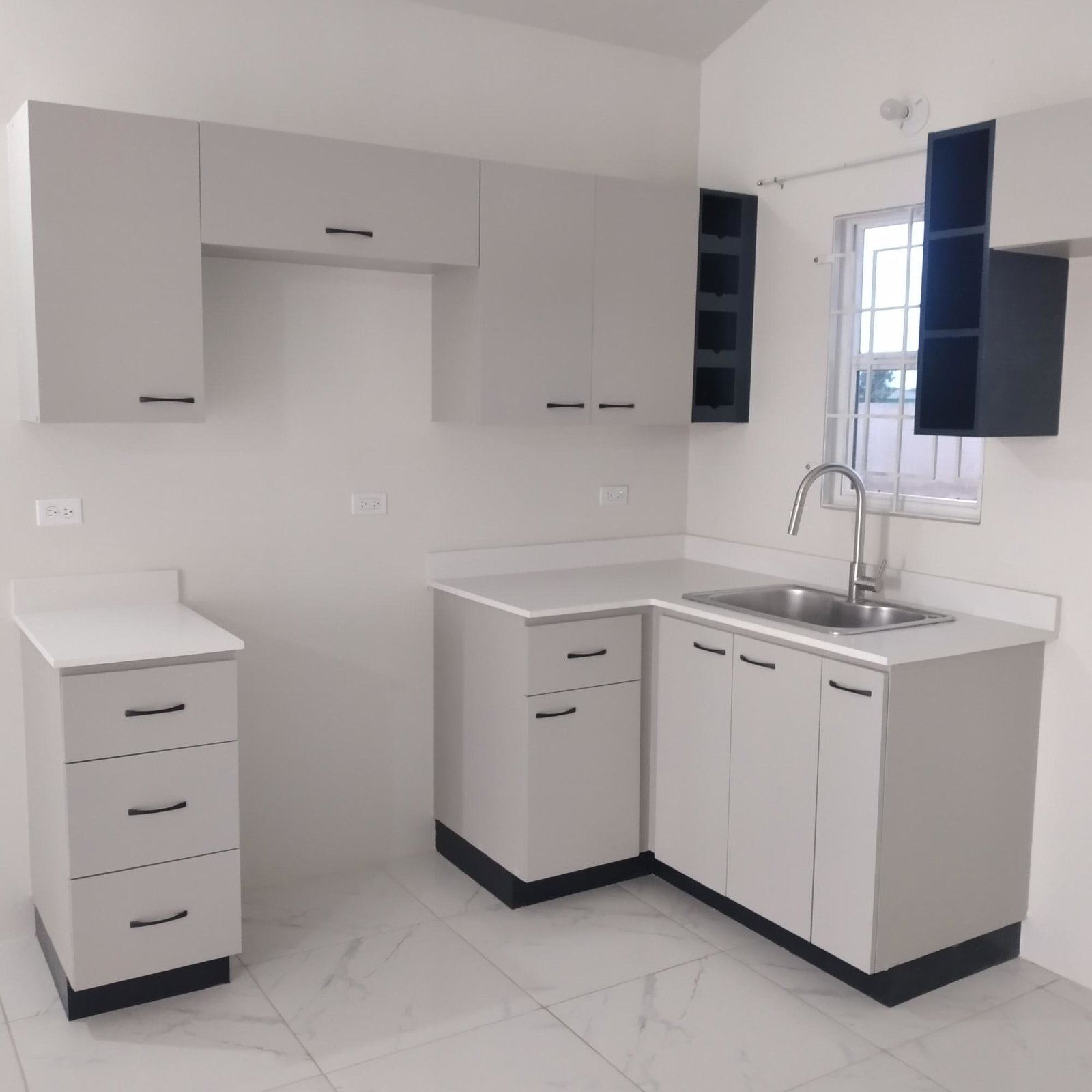 Sixth image of 802 Phoenix Park Village 2 in Greater Portmore, St. Catherine, Jamaica - property is For Rent