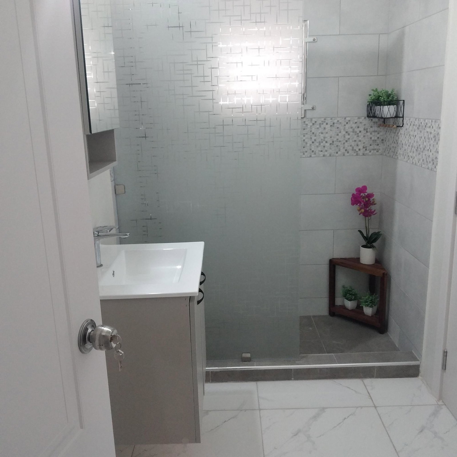 Eighth image of 802 Phoenix Park Village 2 in Greater Portmore, St. Catherine, Jamaica - property is For Rent
