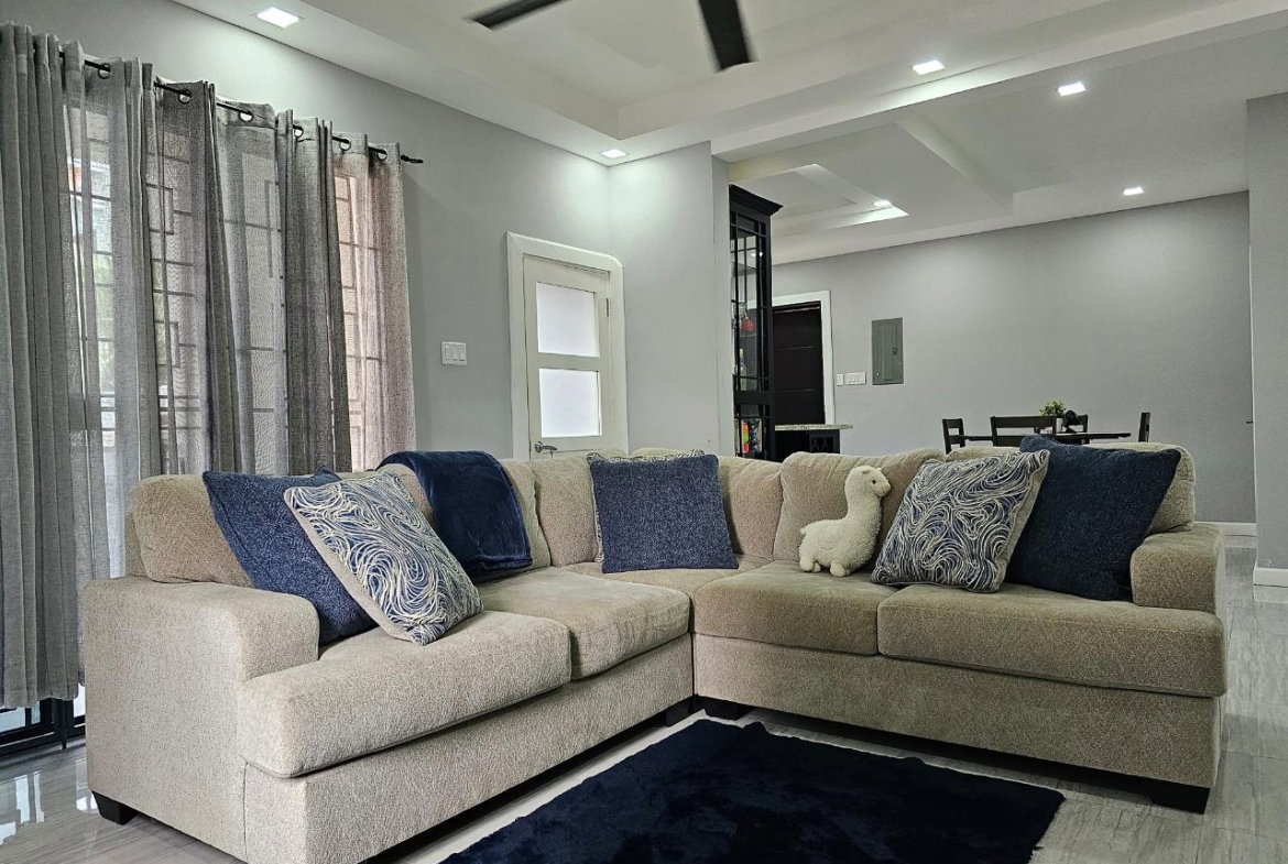 Fourteenth image of 4-7 Sunset Drive in Kingston 8, St. Andrew, Jamaica - property is For Rent