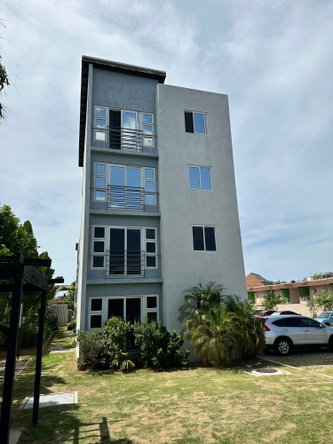 Sixth image of 102-21 Sullivan Avenue, Kingston in Kingston 8, St. Andrew, Jamaica - property is For Rent