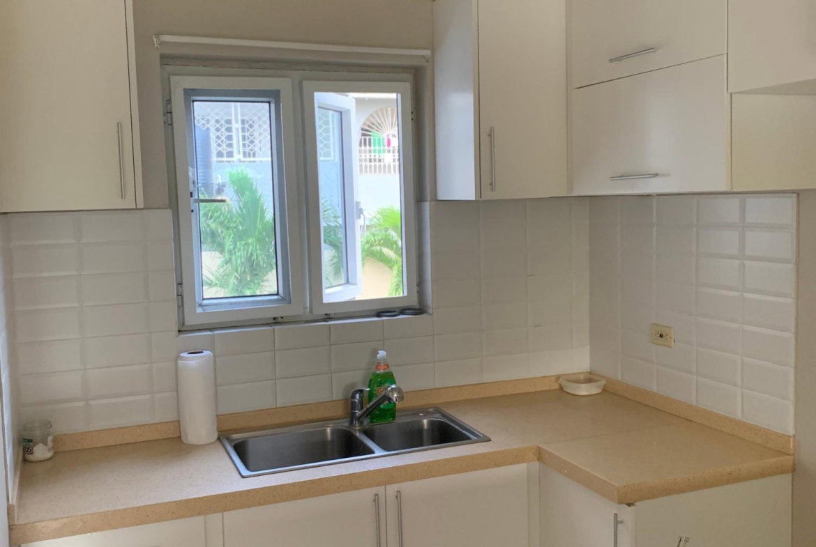 Thirteenth image of 10-7 Roehampton Drive in Kingston 19, St. Andrew, Jamaica - property is For Rent