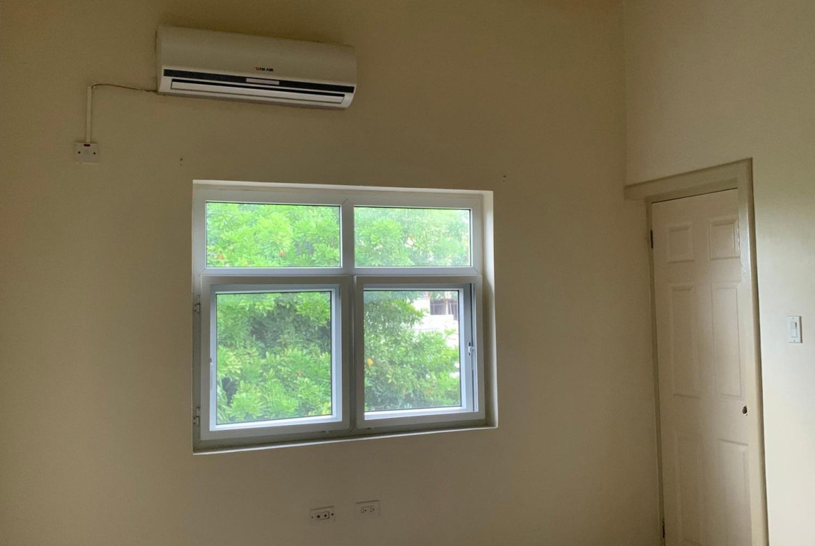 Twenty-Sixth image of 10-7 Roehampton Drive in Kingston 19, St. Andrew, Jamaica - property is For Rent