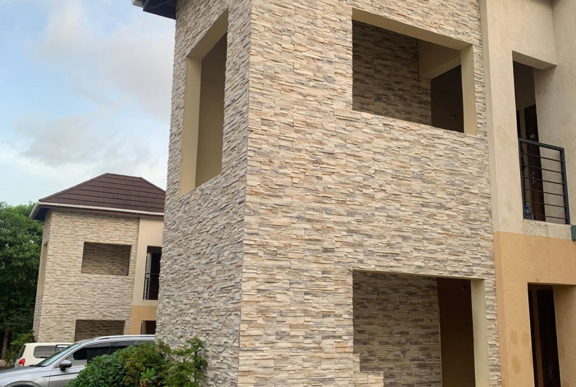 Fifth image of 10-7 Roehampton Drive in Kingston 19, St. Andrew, Jamaica - property is For Rent