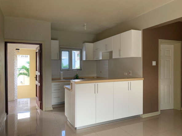 Tenth image of 10-7 Roehampton Drive in Kingston 19, St. Andrew, Jamaica - property is For Rent
