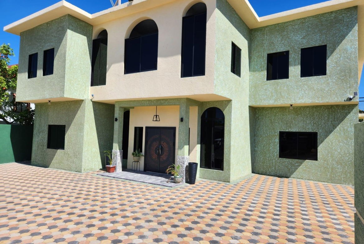 Second image of 4-5 Upper Fort, Arawak Close in HELLSHIRE HILLS, St. Catherine, Jamaica - property is For Rent