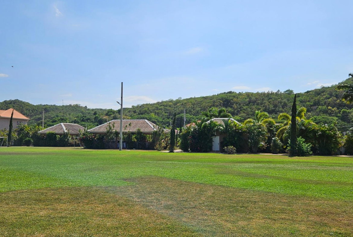 Twenty-Third image of 129 Caymanas Country Club Est in Caymanas Estates, St. Catherine, Jamaica - property is For Rent