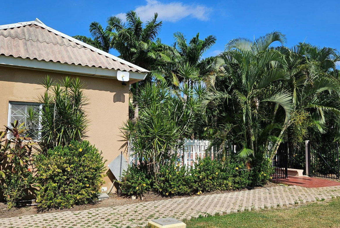 Twenty-Fifth image of 129 Caymanas Country Club Est in Caymanas Estates, St. Catherine, Jamaica - property is For Rent