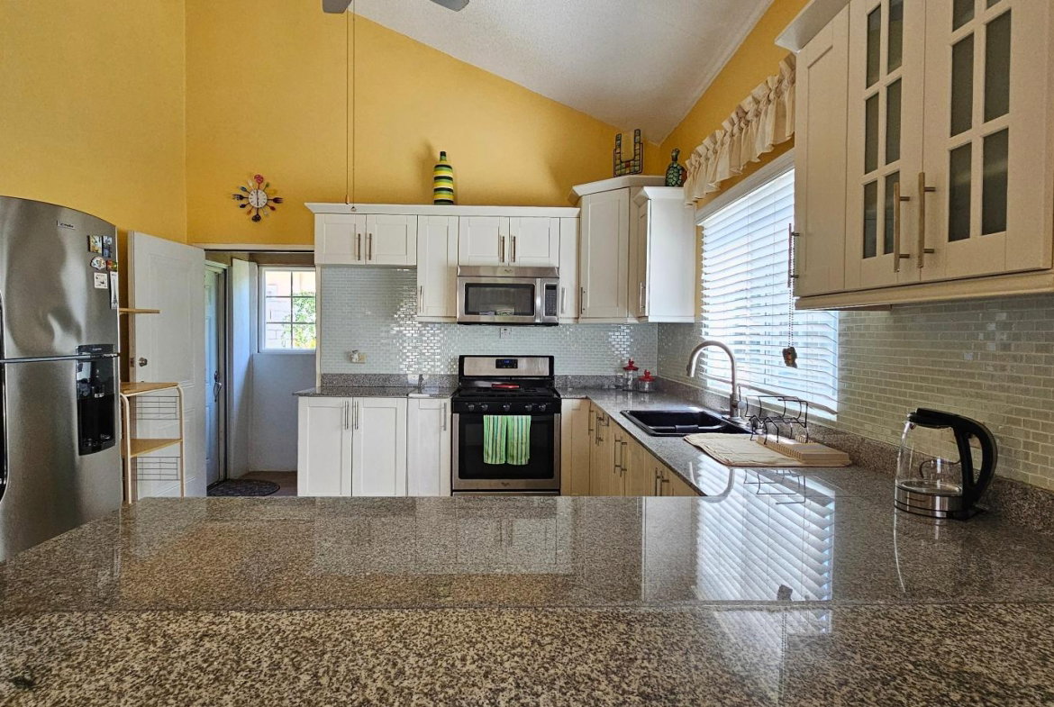 Eighth image of 129 Caymanas Country Club Est in Caymanas Estates, St. Catherine, Jamaica - property is For Rent