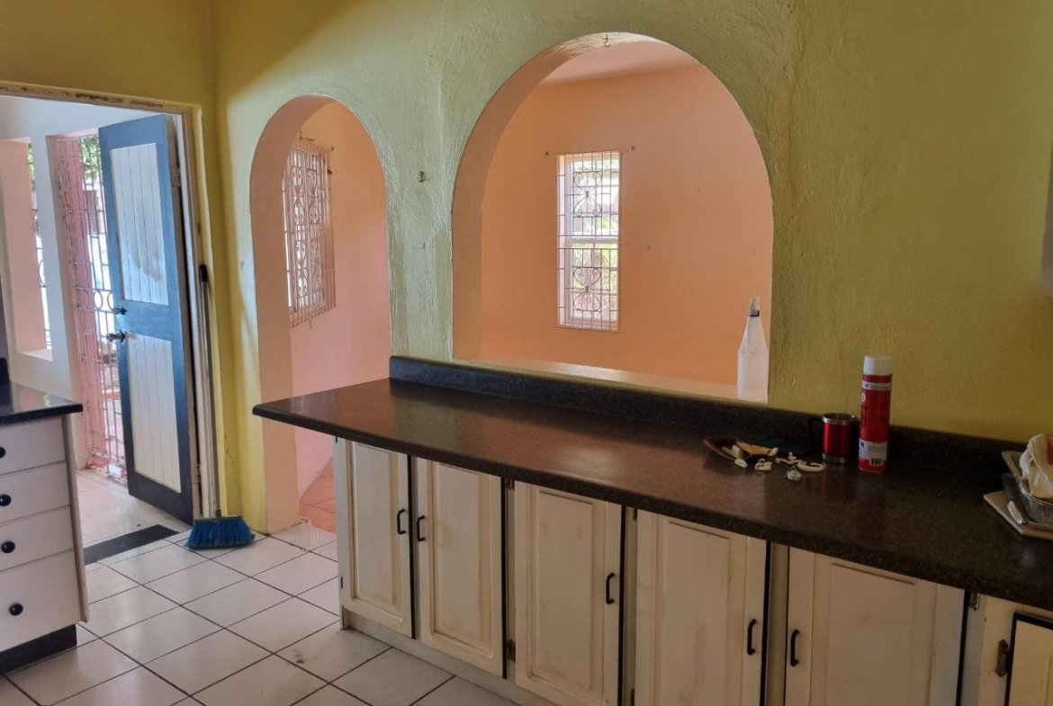 Thirteenth image of 340 Starapple Close in Spanish Town, St. Catherine, Jamaica - property is For Rent
