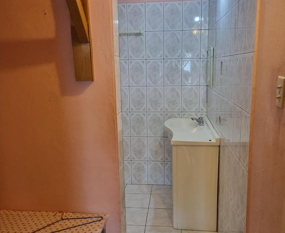 Twenty-Fourth image of 340 Starapple Close in Spanish Town, St. Catherine, Jamaica - property is For Rent