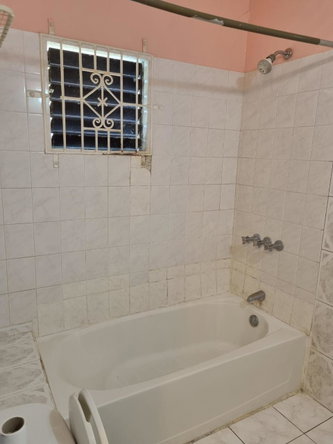 Twenty-Fifth image of 340 Starapple Close in Spanish Town, St. Catherine, Jamaica - property is For Rent