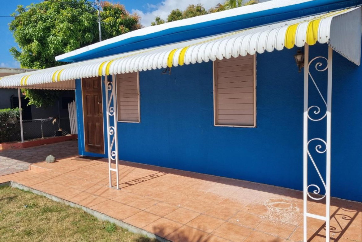Fifth image of 340 Starapple Close in Spanish Town, St. Catherine, Jamaica - property is For Rent