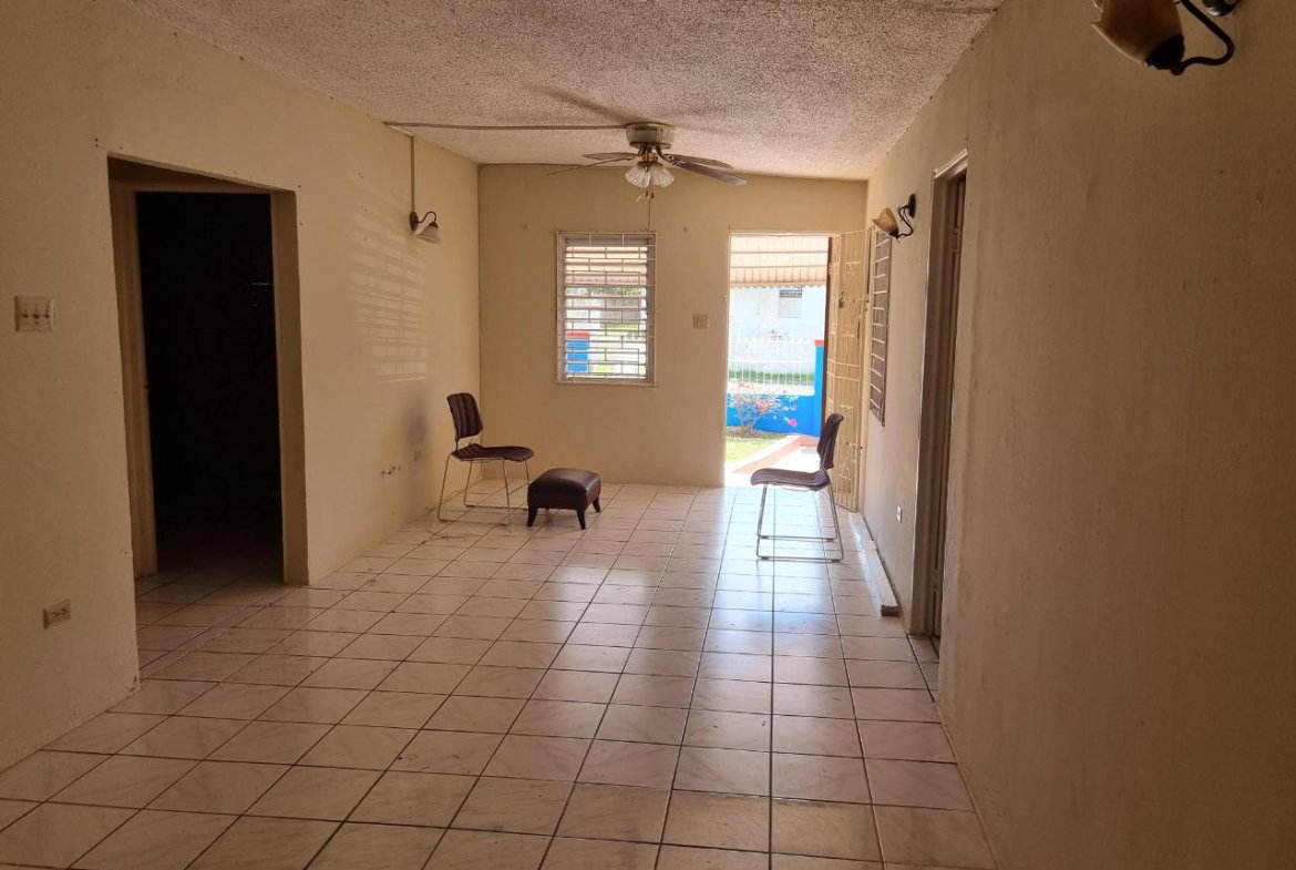 Ninth image of 340 Starapple Close in Spanish Town, St. Catherine, Jamaica - property is For Rent