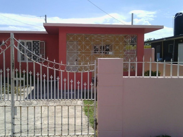 First image of 910 25th Avenue in West Cumberland, St. Catherine, Jamaica - property is For Sale