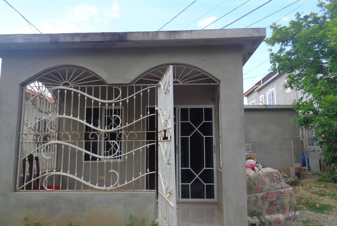 First image of 447 4 East Kensington in East Kensington, St. Catherine, Jamaica - property is For Sale