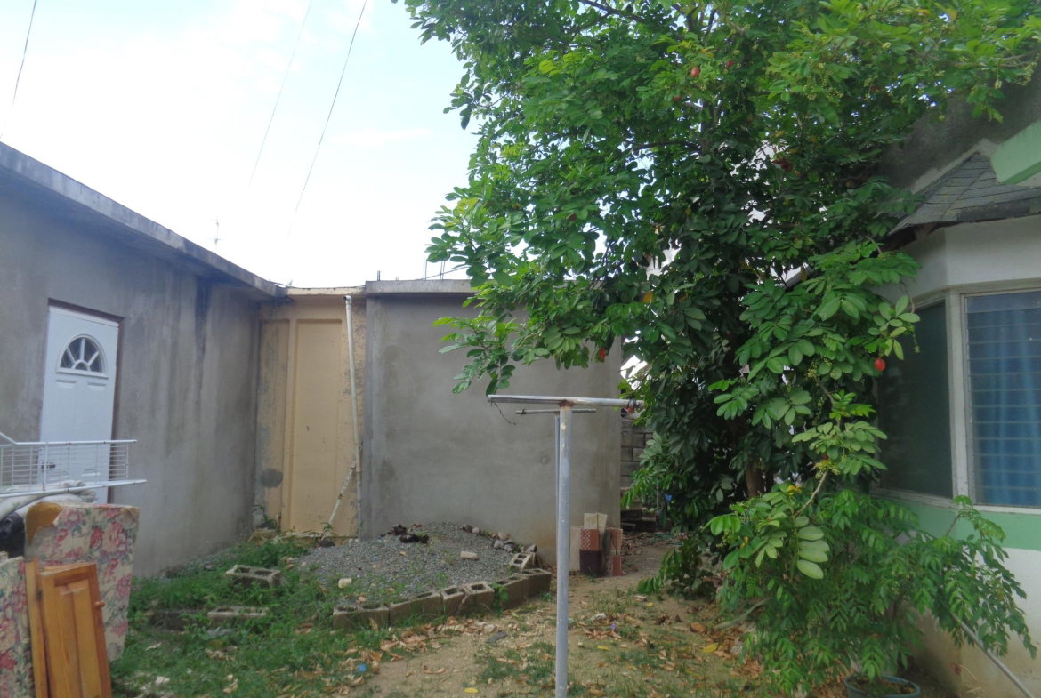 Fourth image of 447 4 East Kensington in East Kensington, St. Catherine, Jamaica - property is For Sale