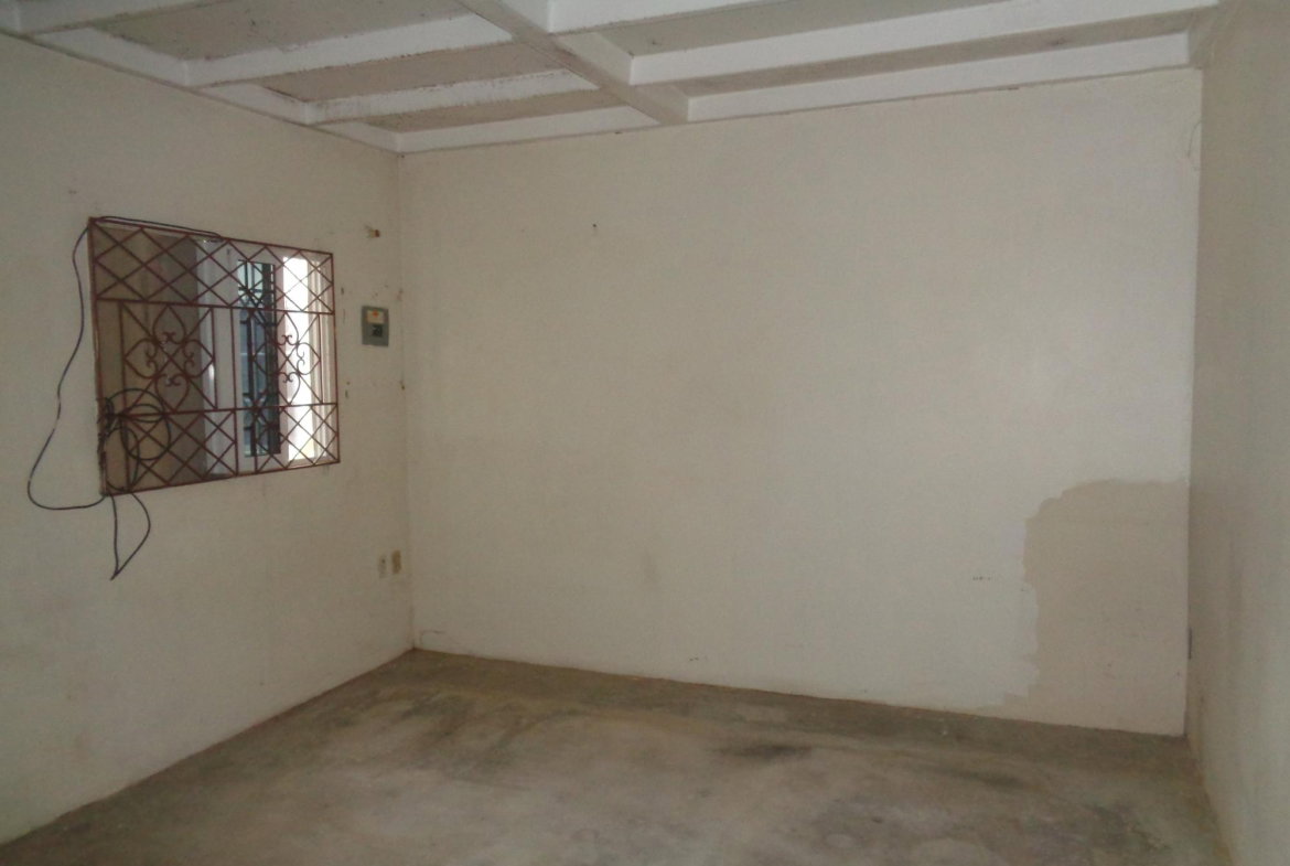 Tenth image of 447 4 East Kensington in East Kensington, St. Catherine, Jamaica - property is For Sale
