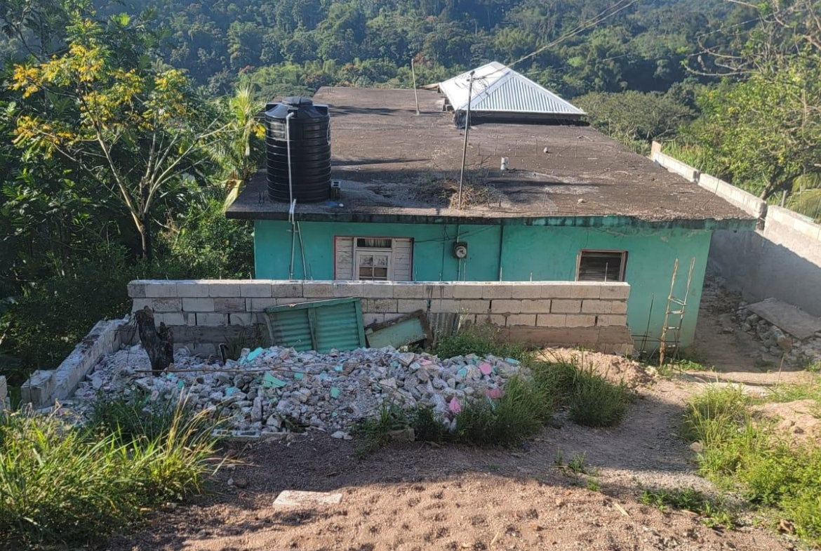 Seventh image of Authur Leon Drive Golden in GOLDEN SPRING, St. Andrew, Jamaica - property is For Sale