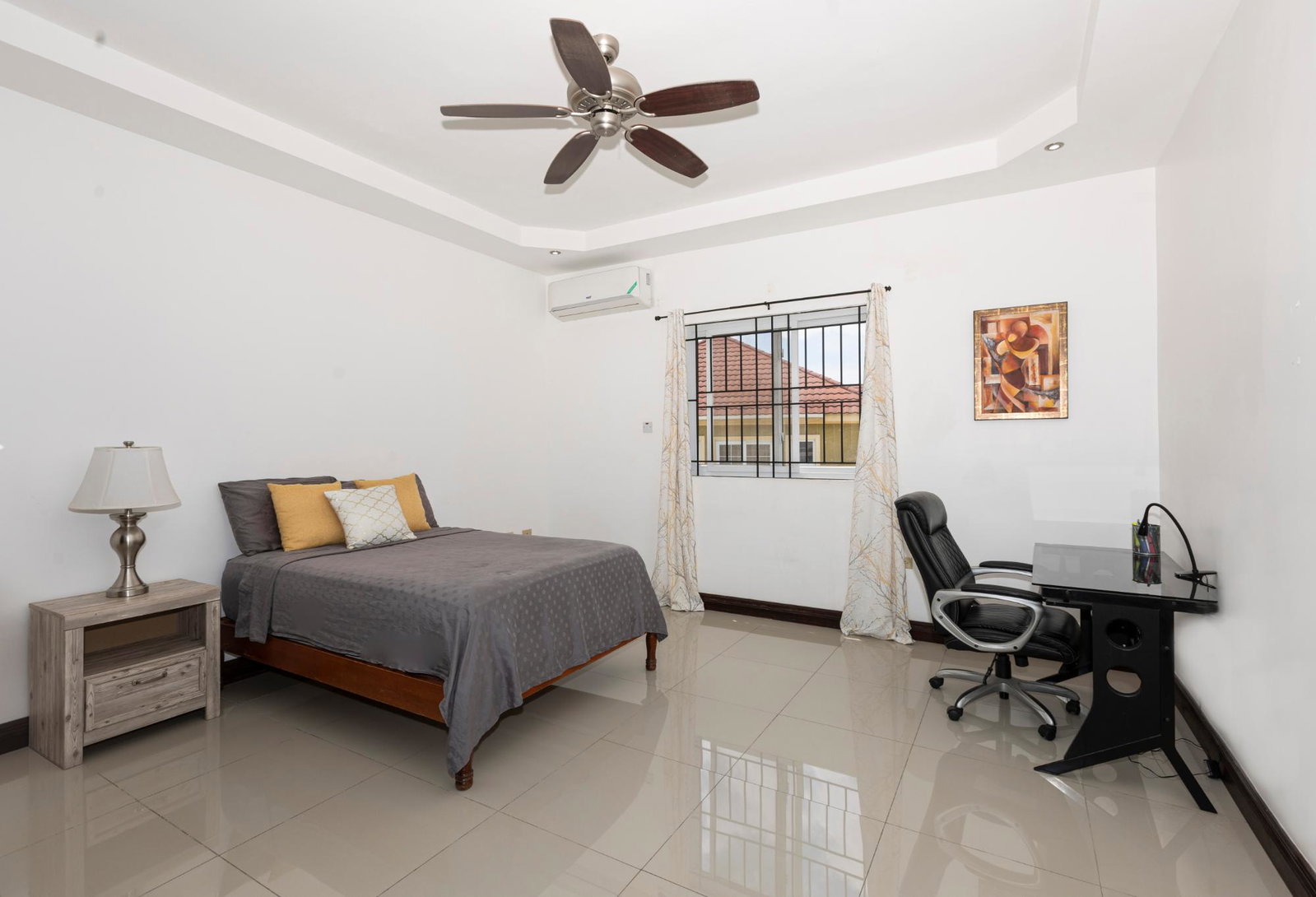 Thirteenth image of 10-25 Widcombe Road in Kingston 6, St. Andrew, Jamaica - property is For Rent