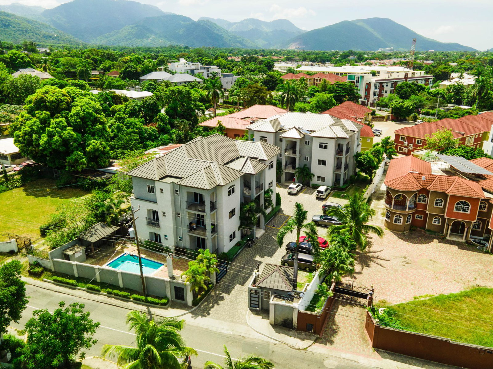 Eighteenth image of 10-25 Widcombe Road in Kingston 6, St. Andrew, Jamaica - property is For Rent