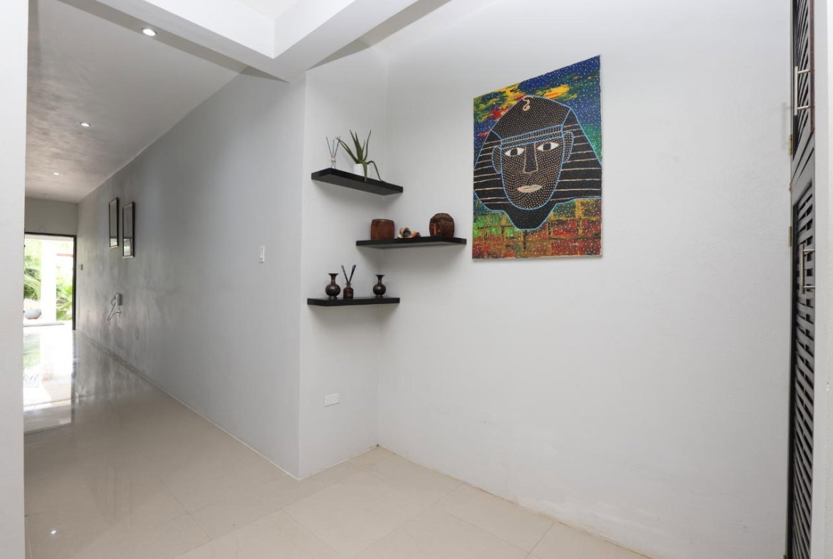 Thirteenth image of 47-33 Valentine Road, St. Jago in Spanish Town, St. Catherine, Jamaica - property is For Rent