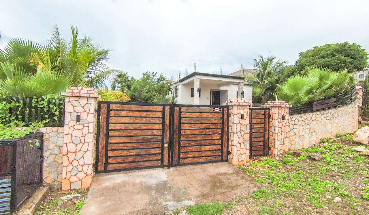 Nineteenth image of 47-33 Valentine Road, St. Jago in Spanish Town, St. Catherine, Jamaica - property is For Rent