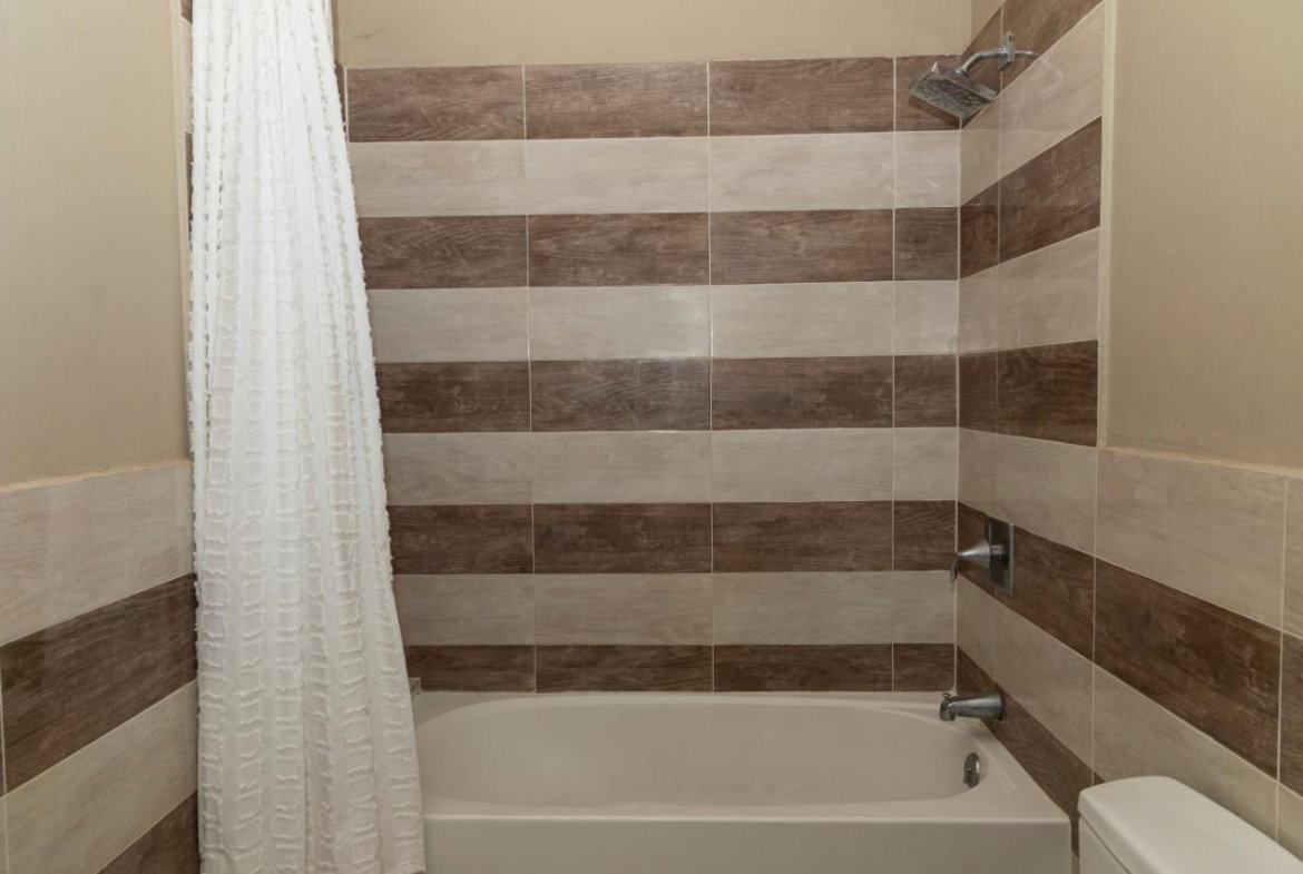 Twenty-First image of 76b Bellevue Drive Kgn 19 in Kingston 19, St. Andrew, Jamaica - property is For Sale