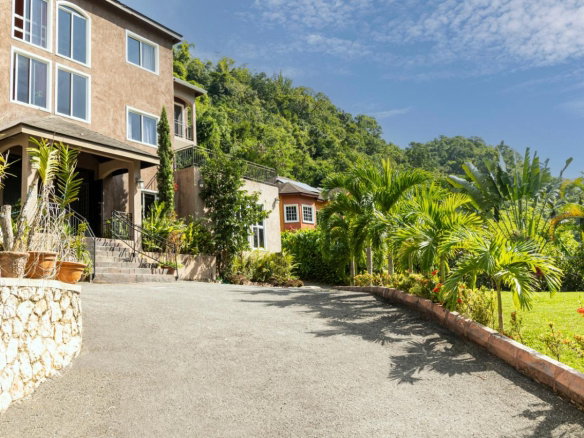 First image of 76b Bellevue Drive Kgn 19 in Kingston 19, St. Andrew, Jamaica - property is For Sale