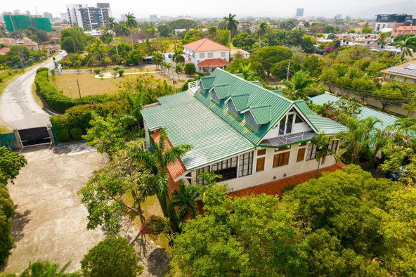 Second image of 4a Hopefield Avenue in Kingston 10, St. Andrew, Jamaica - property is For Rent