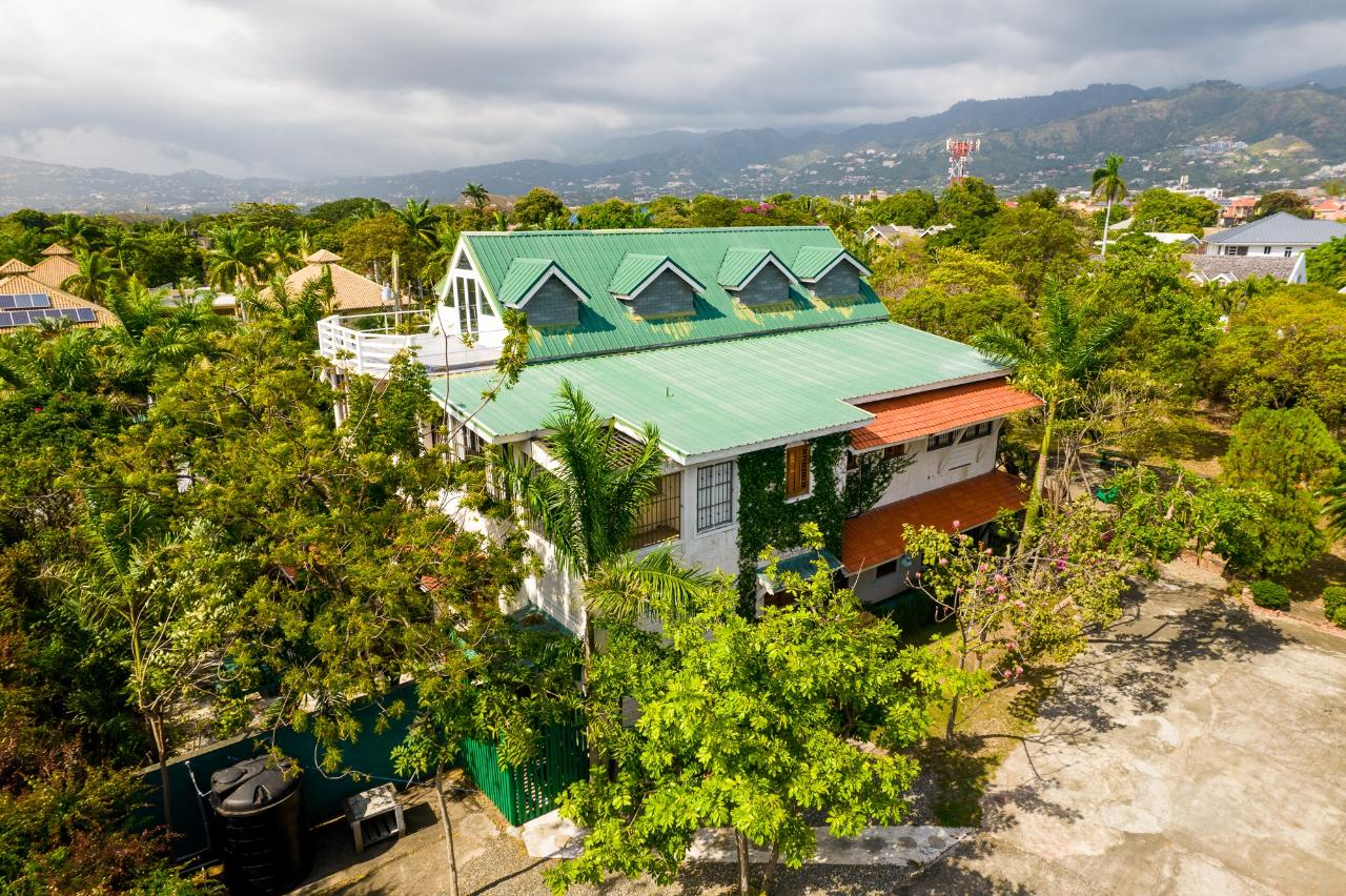 Fourteenth image of 4a Hopefield Avenue in Kingston 10, St. Andrew, Jamaica - property is For Rent